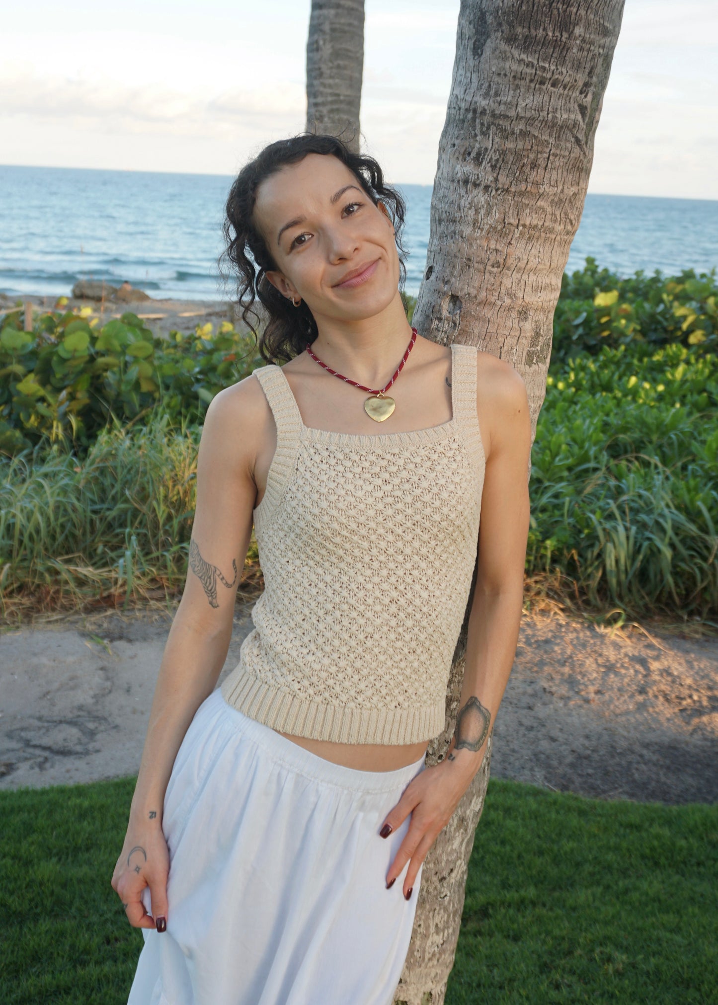 maroon paracord heart necklace