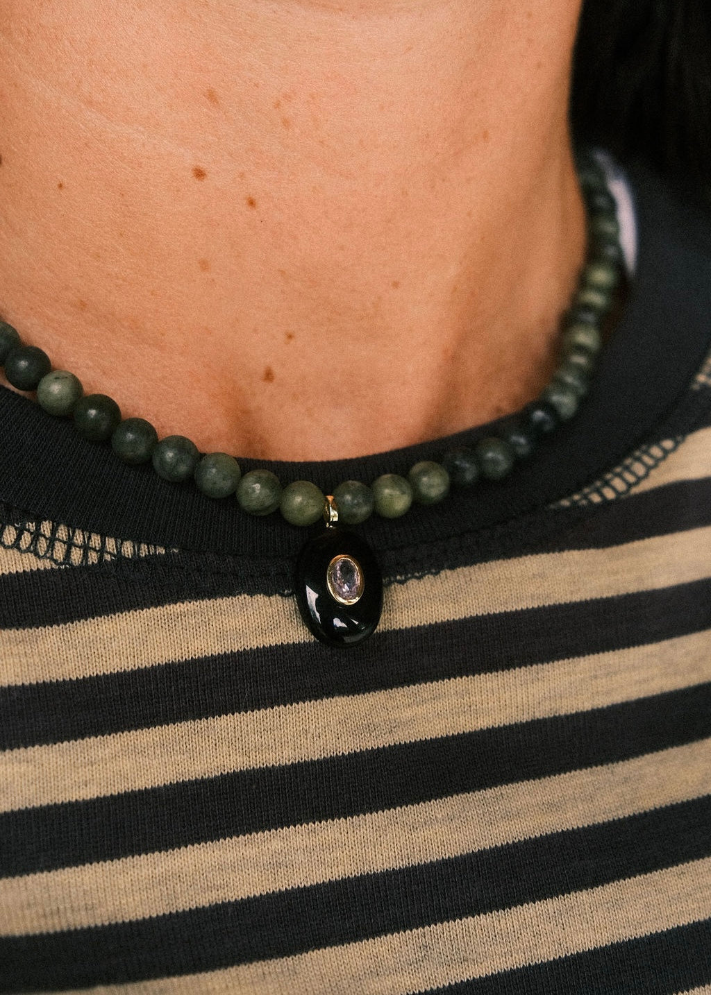 midnight moss necklace