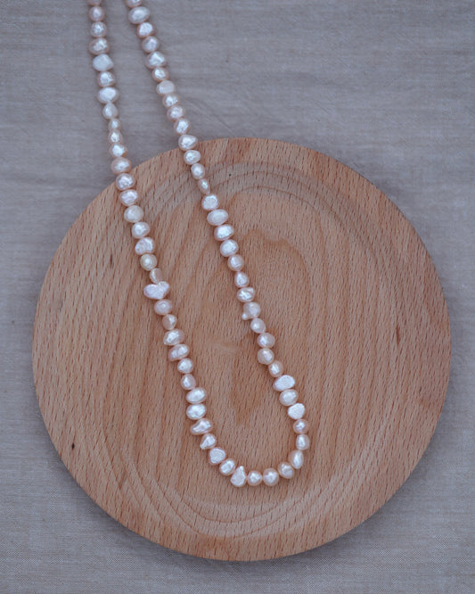 pearla necklace pink